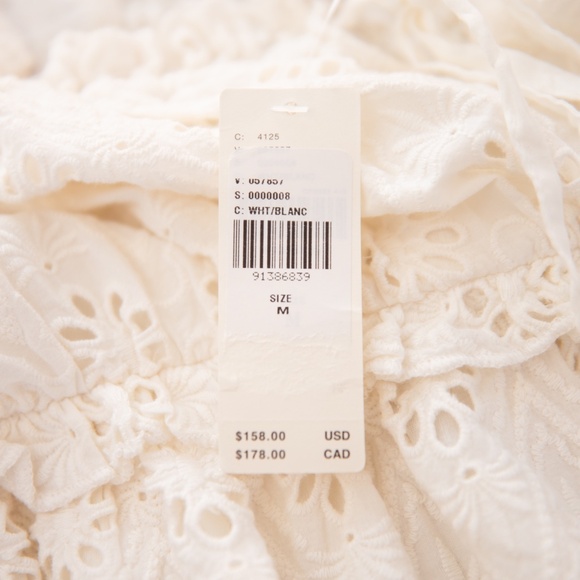 Pilcro Anthropologie Women’s Eyelet Puff Sleeve Romper Size M NWT - Picture 4 of 10